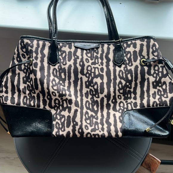 Coach Leopard Drawstring Carryall - Picture 2 of 11